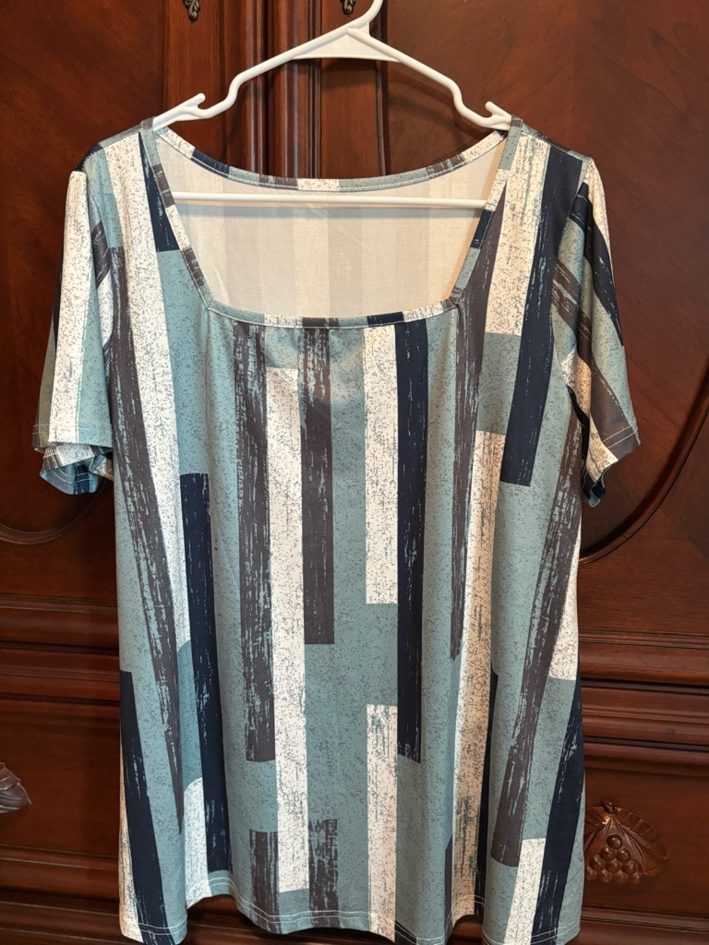 Women’s Square Neck Short Sleeve Top in shades of Teal, Navy, White & Gray